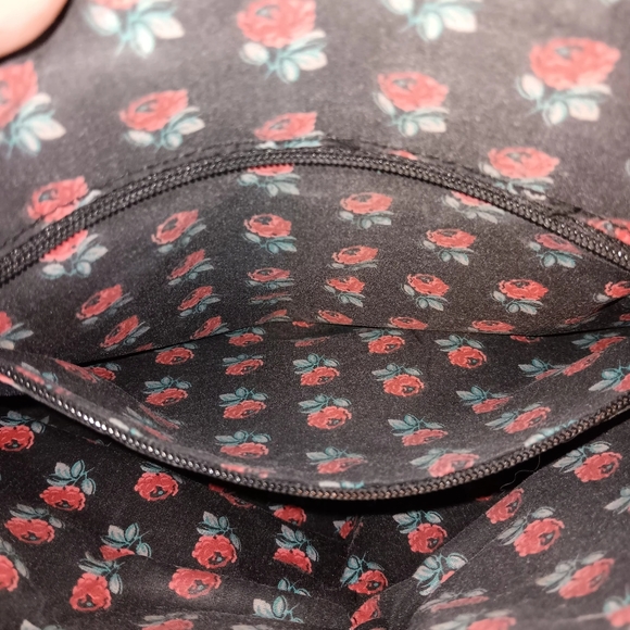 Vera Bradley Crossbody Purse and Wristlet  EUC - Picture 12 of 15